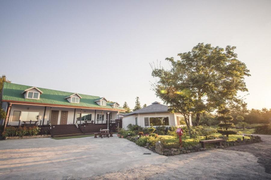 Sunyang Village Pension Jeju Ngoại thất bức ảnh